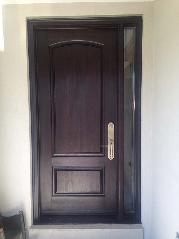 fiberglass-doors-installation-toronto-narrow-sidelight