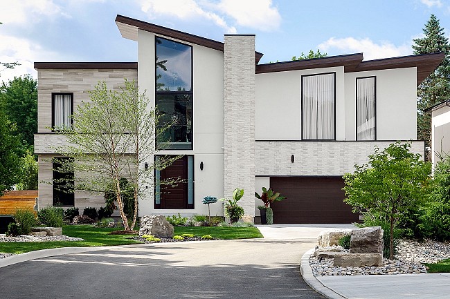 tilt-turn-windows-installation-toronto-installer-custom-modern