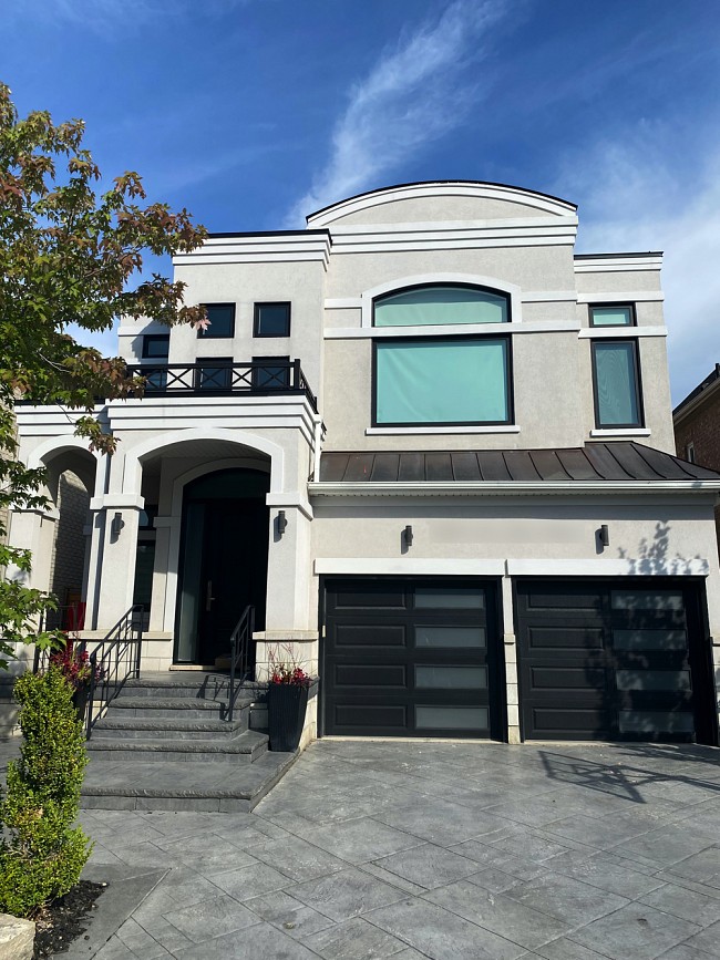 Choosing the Best Window Manufacturer in Toronto: A Comprehensive Guide