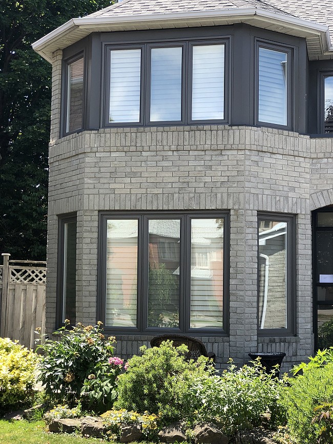 vinyl-windows-replacement-toronto-multiple-bow-turret