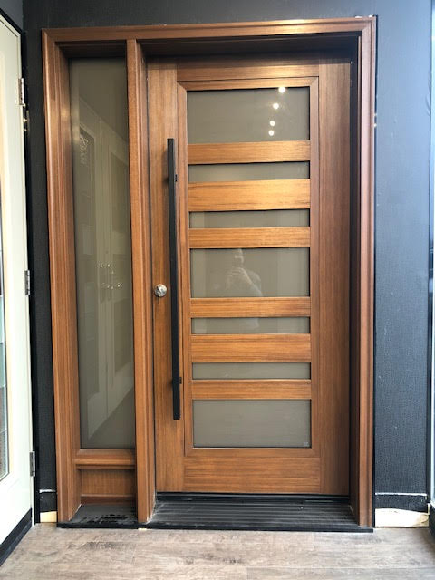fiberglass-doors-installation-toronto-custom-wood
