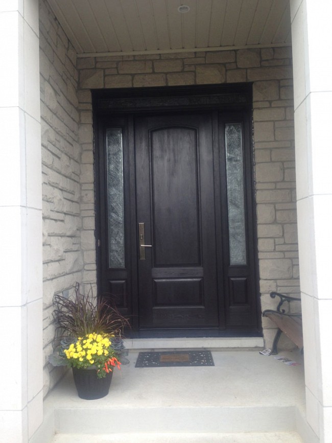 fiberglass-doors-installation-toronto-dark-alcove