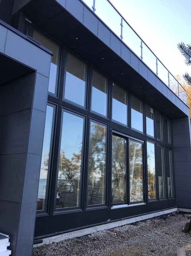 vinyl-windows-replacement-toronto-modern-office