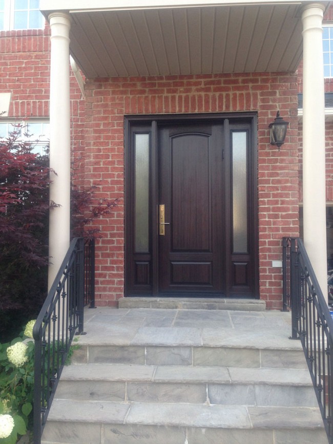 fiberglass-doors-installation-toronto-brick-entrance