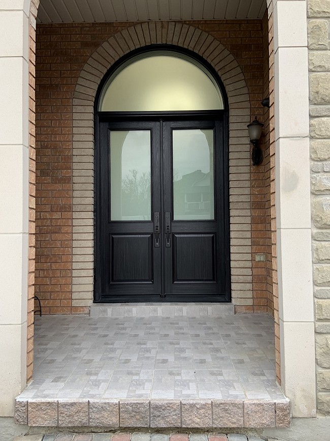 fiberglass-doors-installation-toronto-alcove