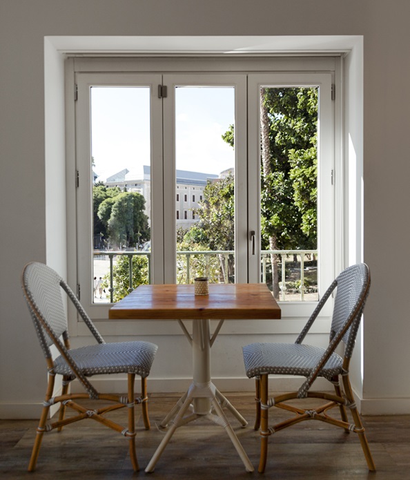 Top Trends in Window Design for 2025: Insights from Toronto’s Leading Manufacturer