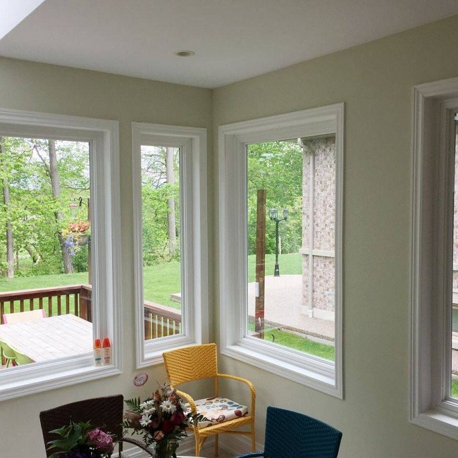 vinyl-windows-replacement-toronto-dining-nook