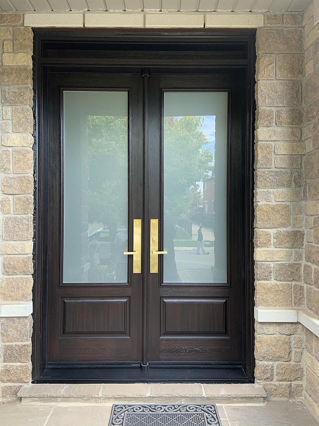 fiberglass-doors-installation-toronto-private-welcome
