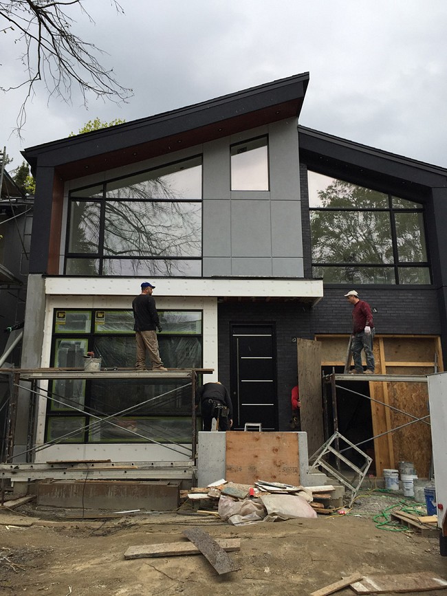 aluminum-windows-Toronto-modern-new-build