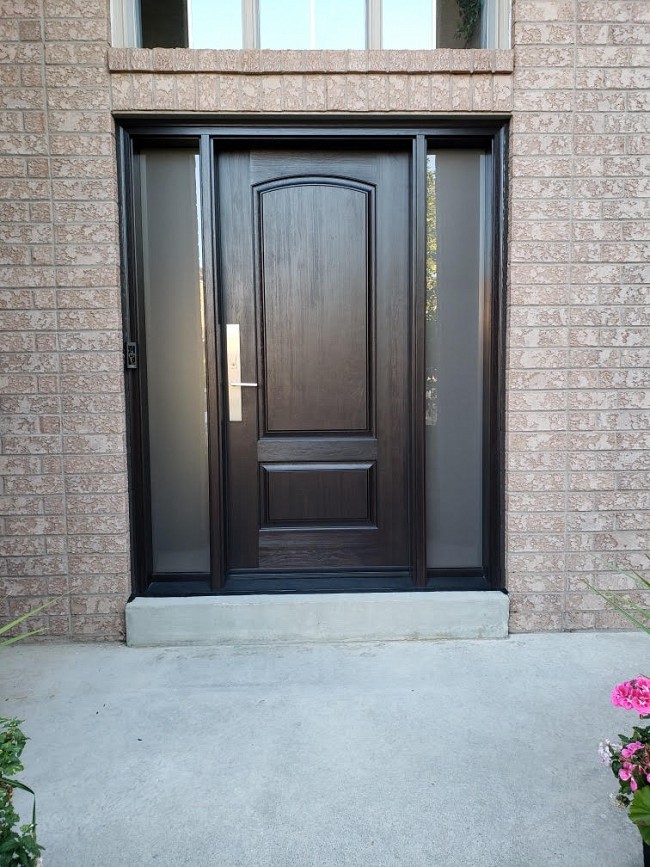 fiberglass-doors-installation-toronto-deluxe-standard