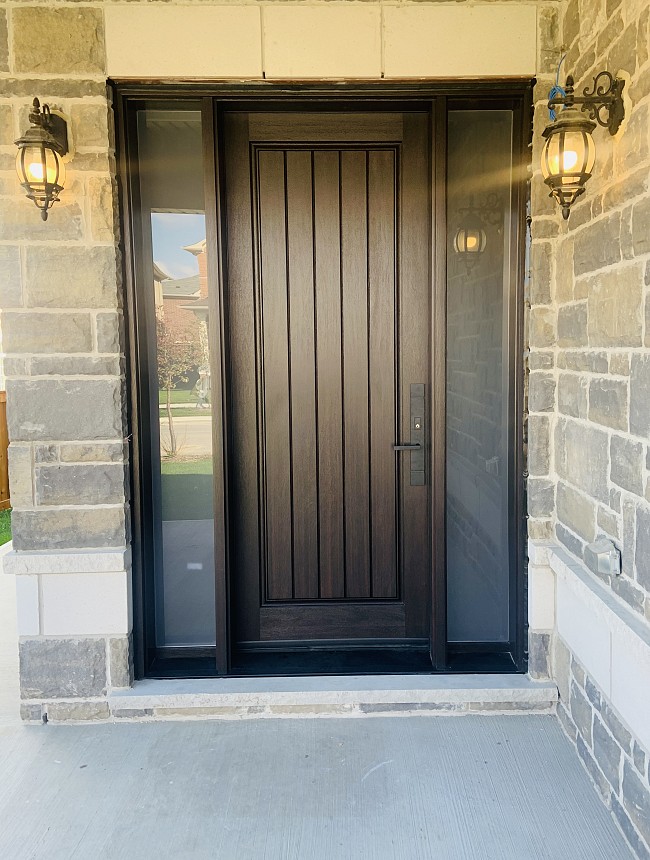 fiberglass-doors-installation-toronto-vertical-panels