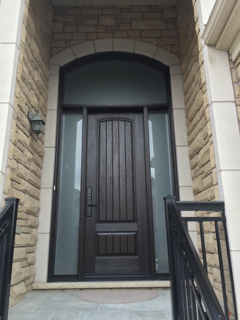 fiberglass-doors-installation-toronto-steps-up